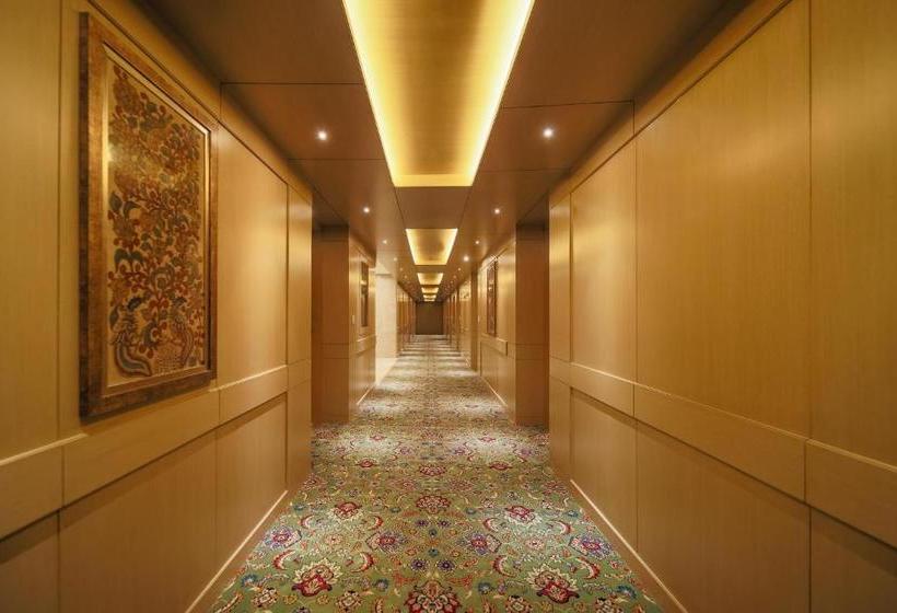 هتل Jade Suites Luxury Boutique