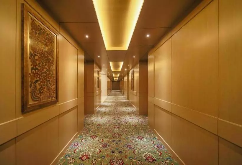 ホテル Jade Suites Luxury Boutique