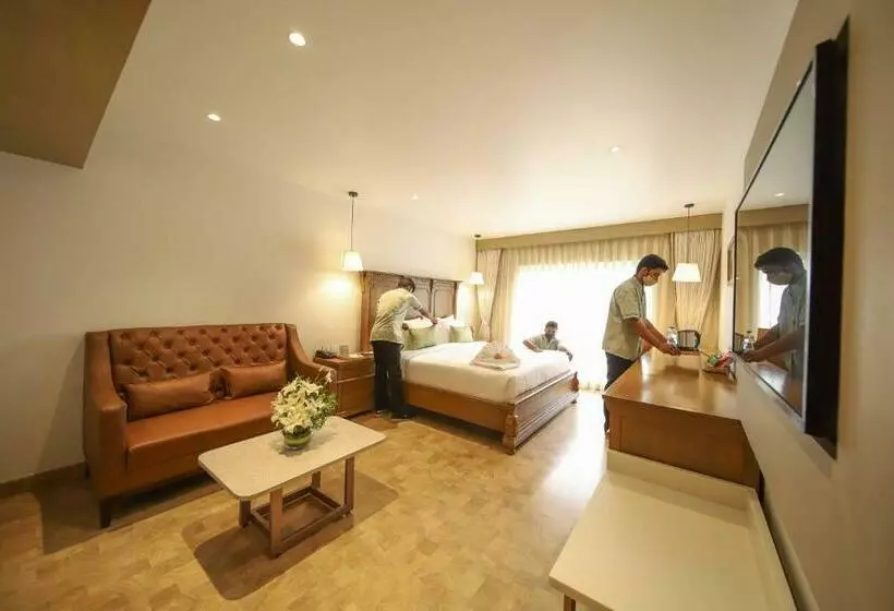 ホテル Jade Suites Luxury Boutique