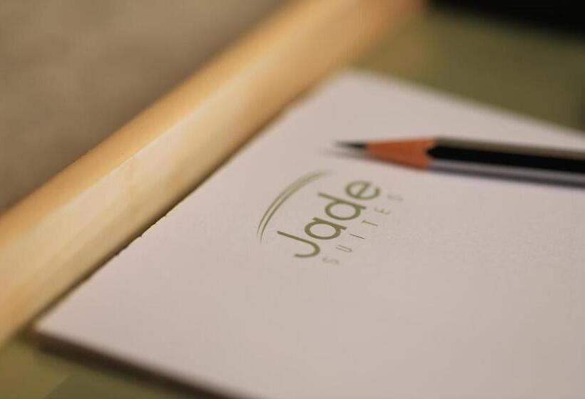 هتل Jade Suites Luxury Boutique