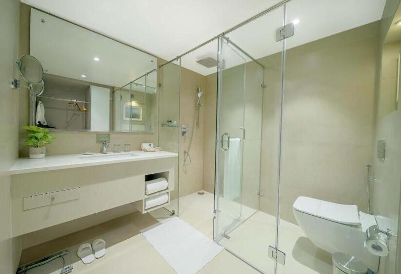 هتل Jade Suites Luxury Boutique