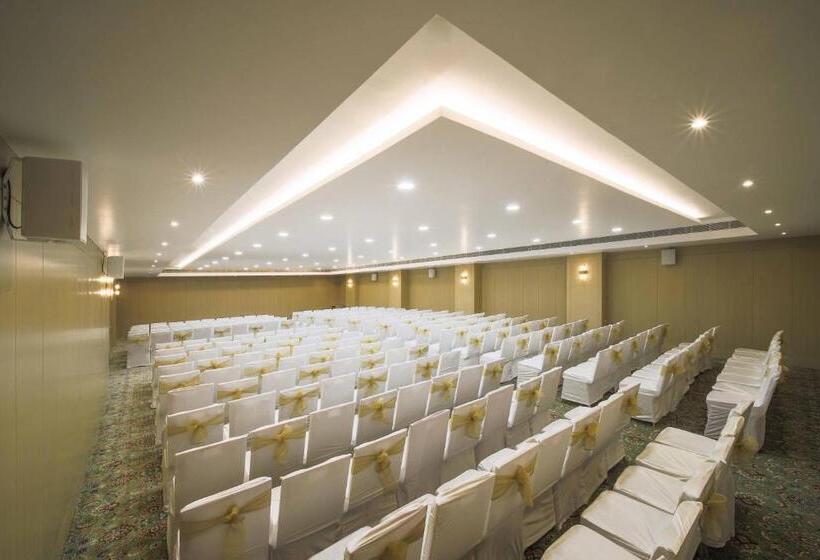 هتل Jade Suites Luxury Boutique