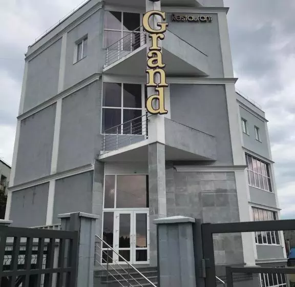هتل отель ресторан “le Grand”