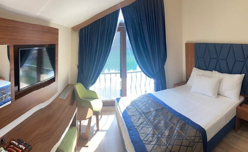 Hotel Savsat Karagol