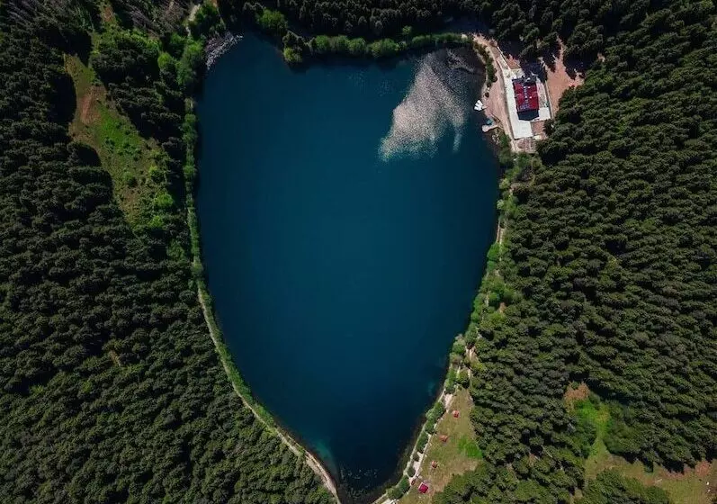 Hotelli Savsat Karagol