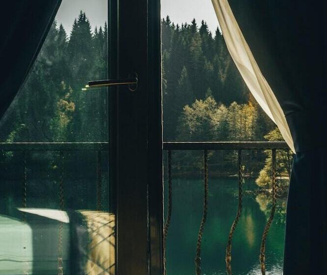 Hotel Savsat Karagol