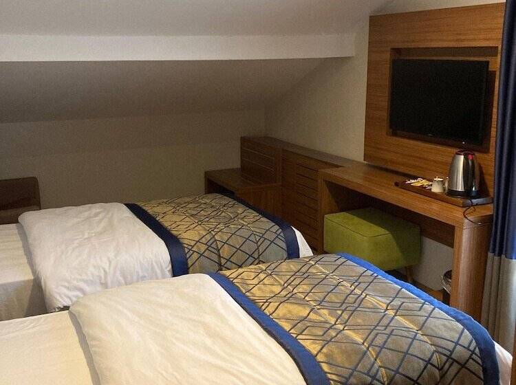 Hotel Savsat Karagol