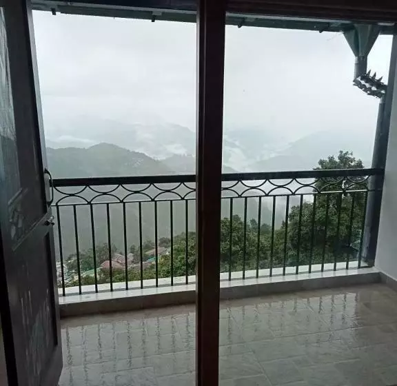 ホテル The Kumaon Retreat