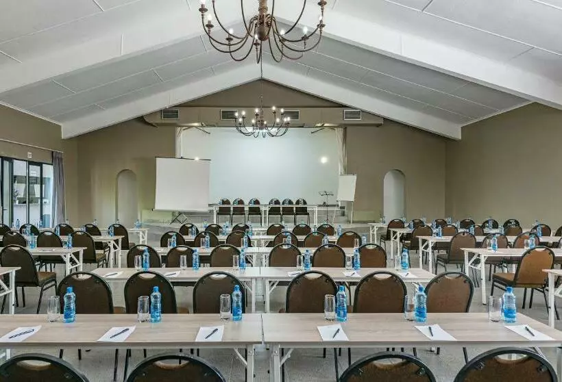 ホテル Upington Inn