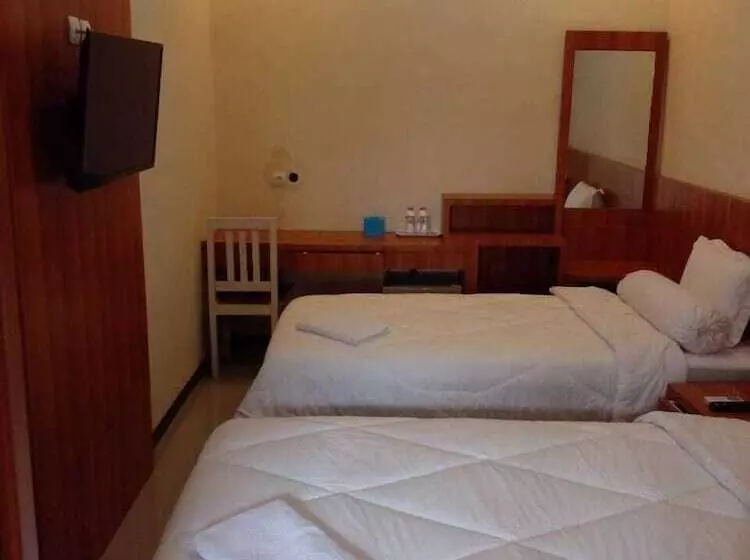 Otel The Wisma Solo Syariah