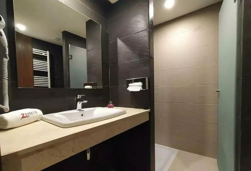 هتل Zephyr Ifrane