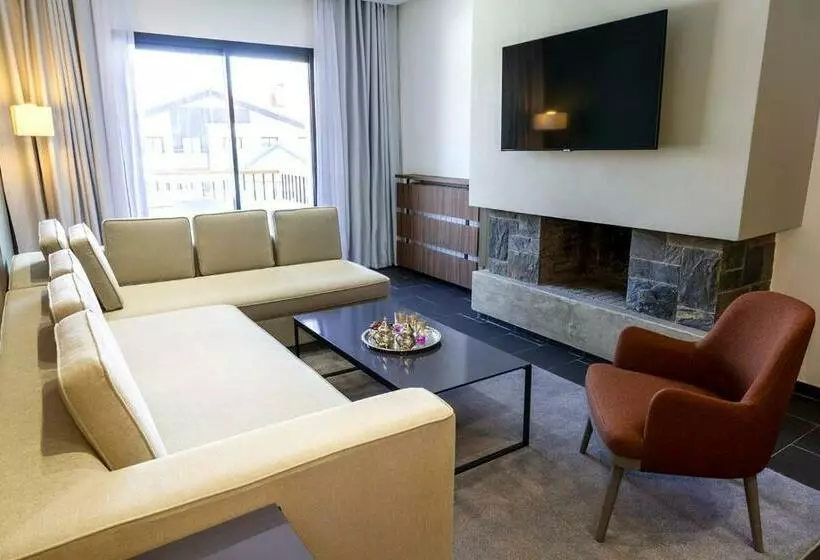 هتل Zephyr Ifrane