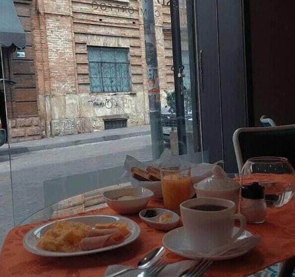 膳宿费 Ronda Hotel Boutique By Chat Noir