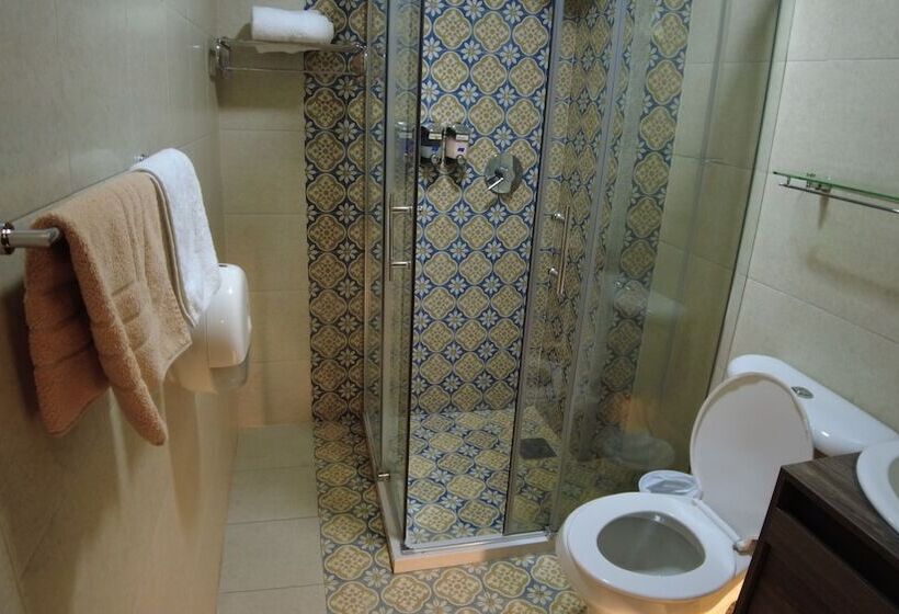 膳宿费 Ronda Hotel Boutique By Chat Noir