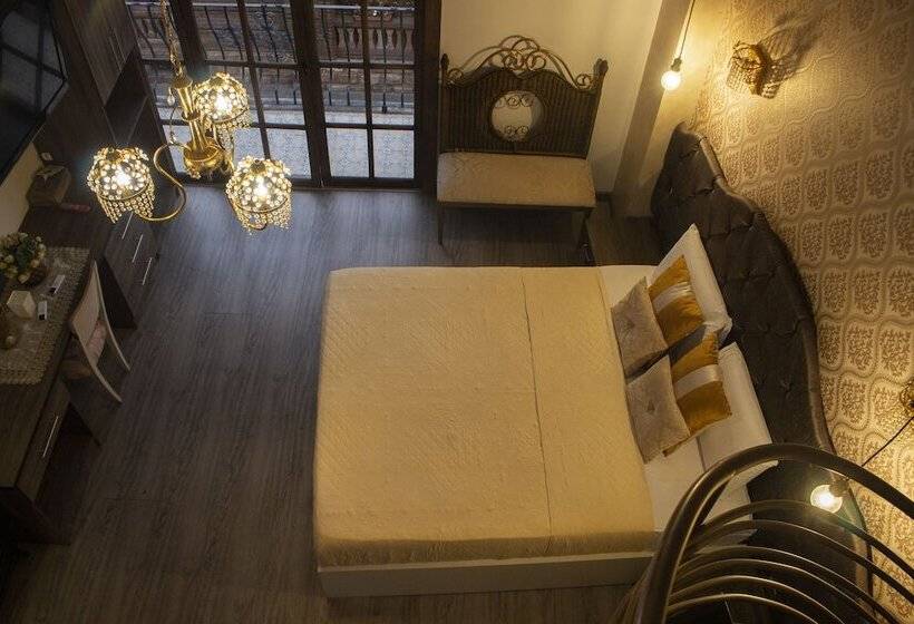 膳宿费 Ronda Hotel Boutique By Chat Noir