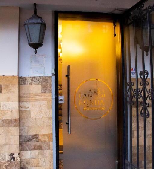 膳宿费 Ronda Hotel Boutique By Chat Noir