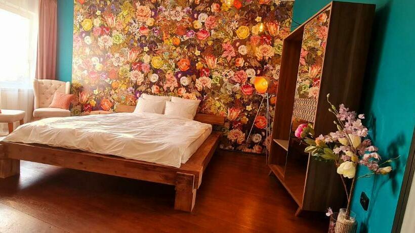 ペンション Paradiso Perduto Private Apartment By Weinkeller