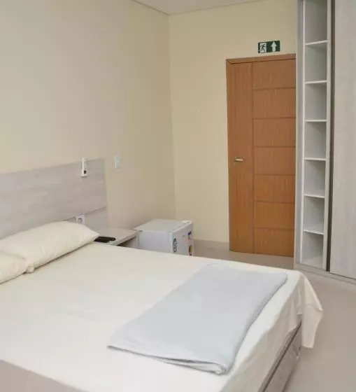 ペンション Pousada Posto Carvalho