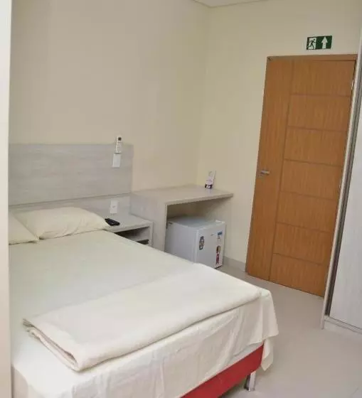 ペンション Pousada Posto Carvalho