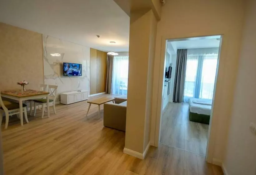 Plazza Mamaia Nord