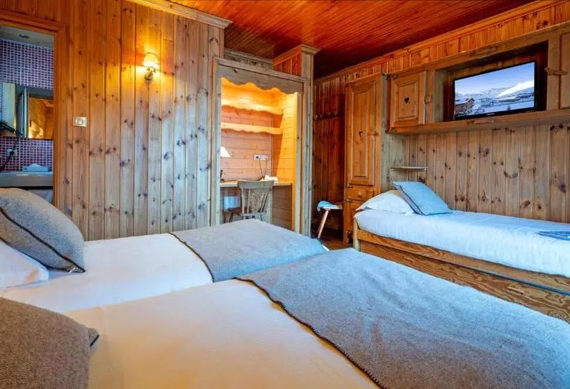 هتل Hôtel L Arbina