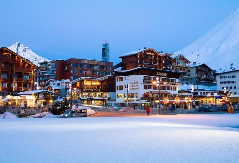 هتل Hôtel L Arbina