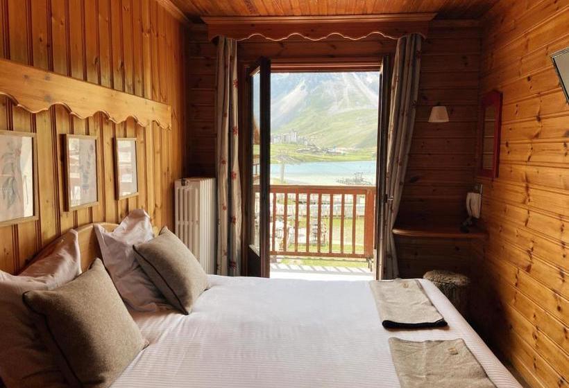 هتل Hôtel L Arbina