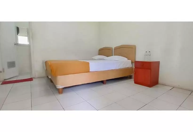 ホテル Sri Indrawati Puncak Mitra Reddoorz