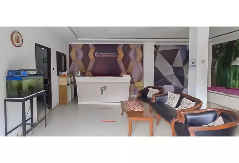 ホテル Sri Indrawati Puncak Mitra Reddoorz