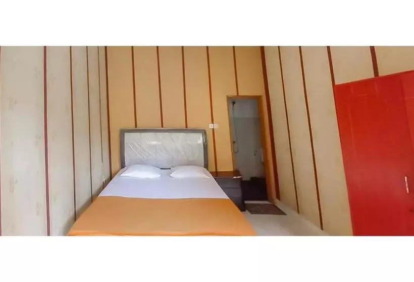 ホテル Sri Indrawati Puncak Mitra Reddoorz