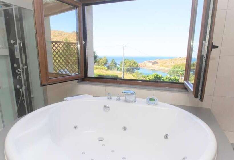 پانسیون A Ballenera De Caneliñas