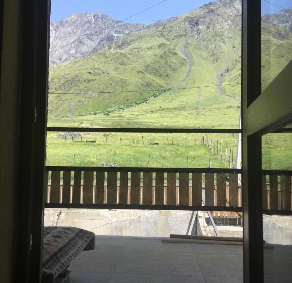 پانسیون Arte In Kazbegi