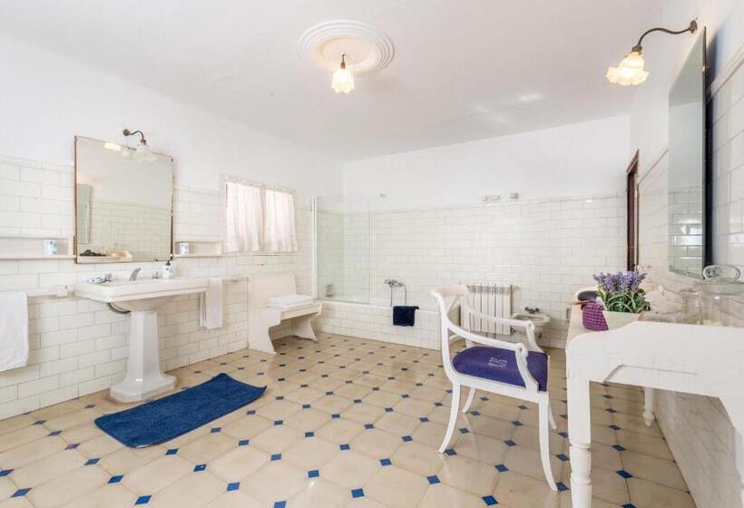 Pensió Son Vivot   Doble Estandar