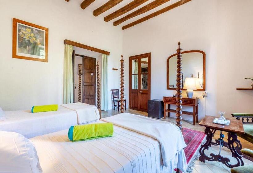 Pensió Son Vivot   Doble Estandar