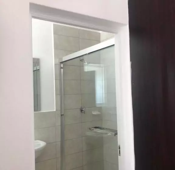 ペンション Spring Acres Guesthouse