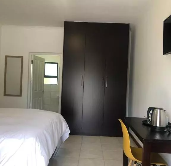 ペンション Spring Acres Guesthouse
