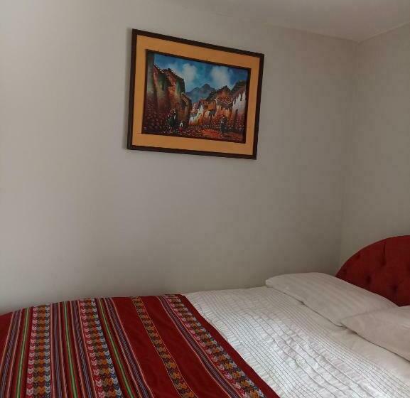 住宿加早餐  Adrian′s House Hostal