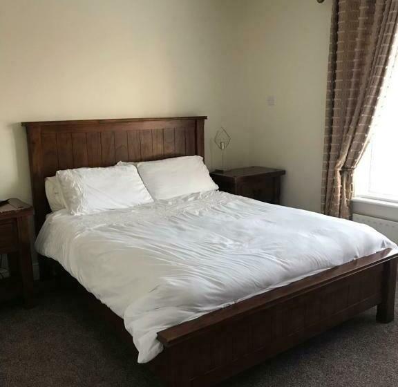 住宿加早餐  The Strand Guest House