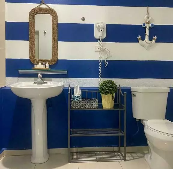 هتل Aqua Marina Beach Club