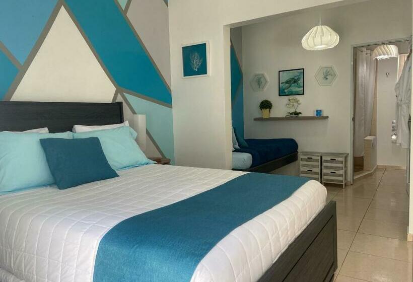 هتل Aqua Marina Beach Club