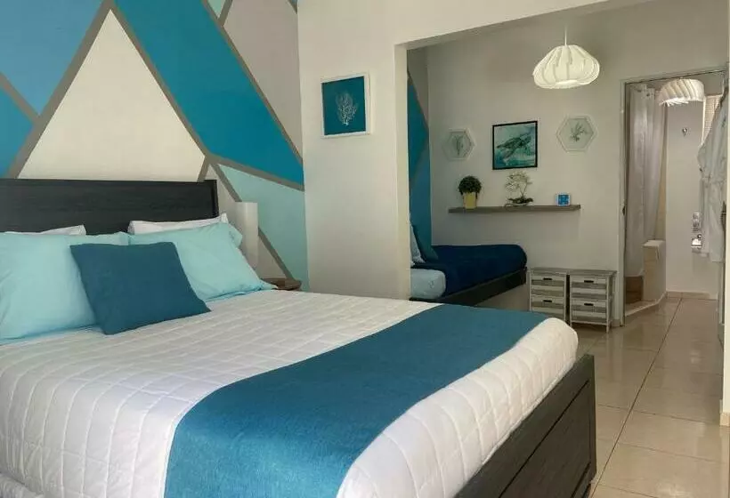 هتل Aqua Marina Beach Club