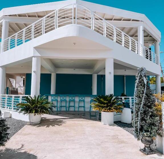 هتل Aqua Marina Beach Club