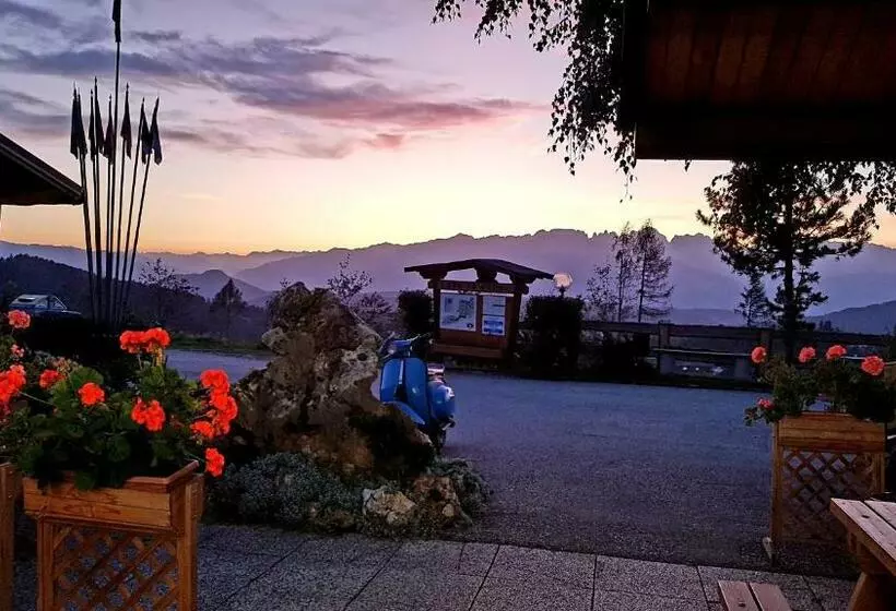 Hotelli Camping Canè In Fiore