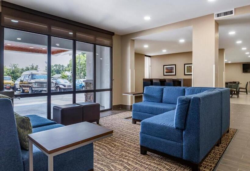 فندق Quality Inn & Suites Spring Lake Fayetteville Near Fort Liberty