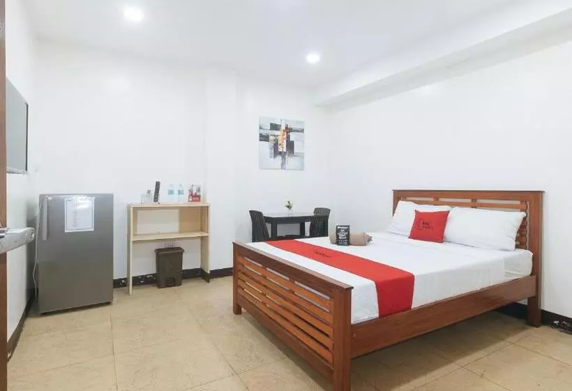 Hotelli Reddoorz At Rjs Bldg Near Lyceum Gen Trias Cavite