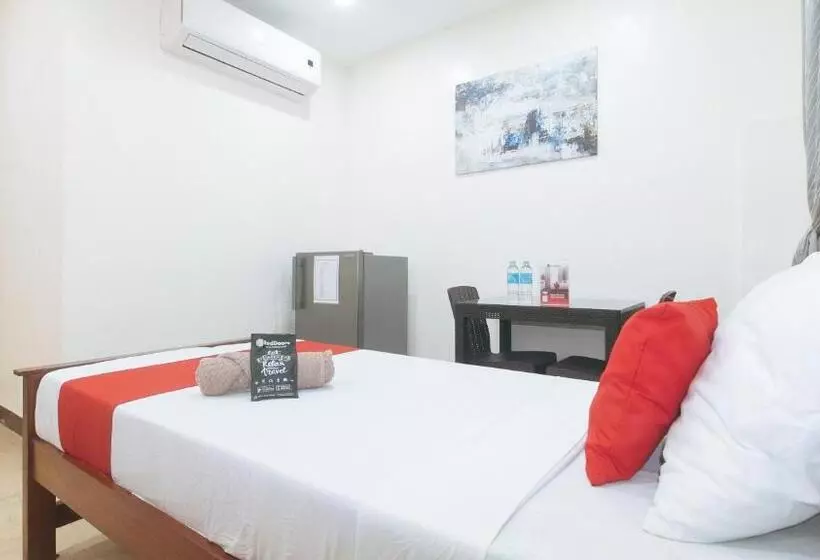Hotelli Reddoorz At Rjs Bldg Near Lyceum Gen Trias Cavite