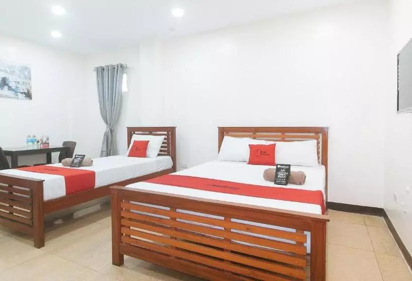 Hotelli Reddoorz At Rjs Bldg Near Lyceum Gen Trias Cavite