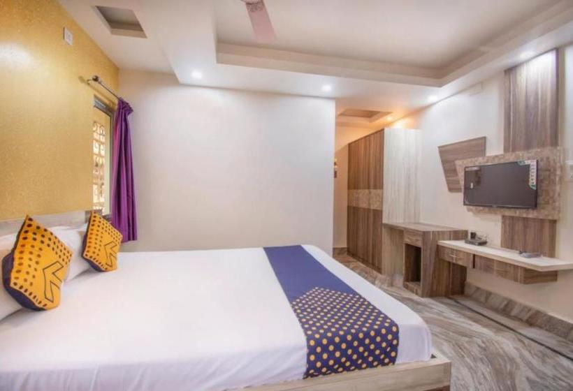 Hotel Staymaker Rajeshwari Inn