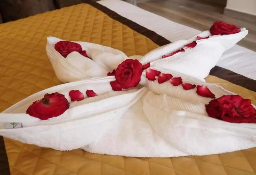 Hotelli The Jungle Mountain Retreat