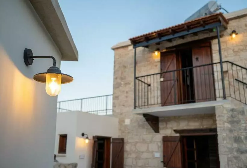 Droshia Traditional Homes, Coco Mat Full Experience